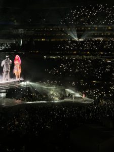 SZA and Kendrick Lamar singing their song “All The Stars.”